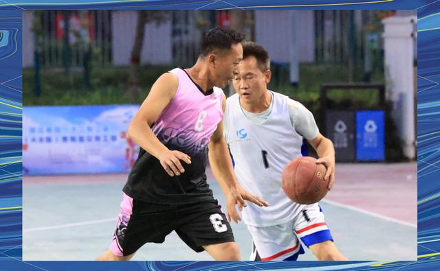 九游视频-篮球场上发生激烈对抗，战况激烈