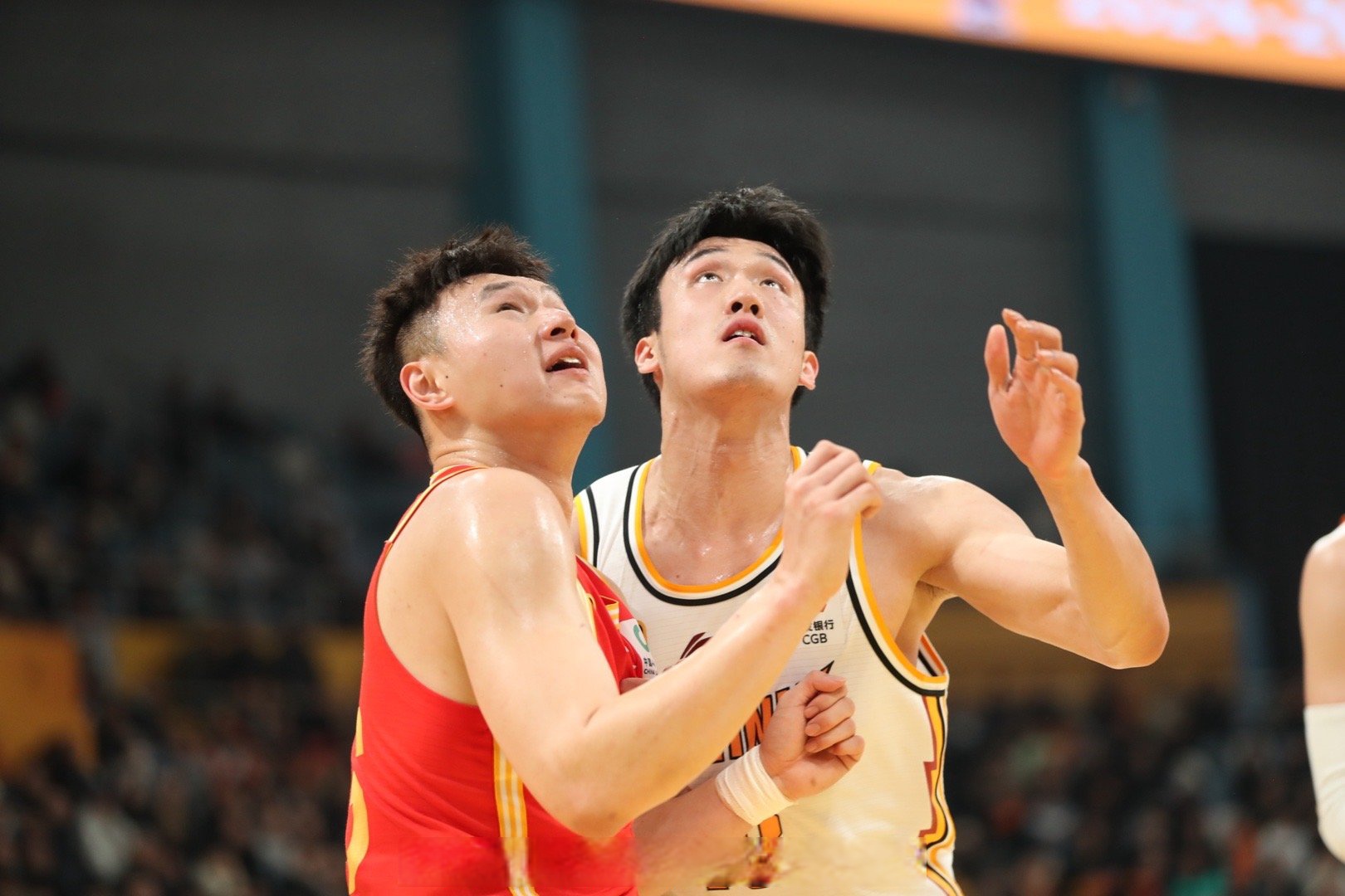 西安男篮在客场输给浙江，遭遇失利